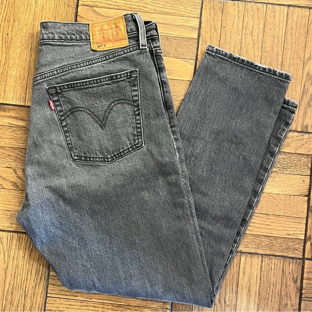 Levi's Women's Charcoal Skinny Jeans 31x28